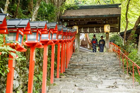 貴船神社 京都駅から ～ 神々の息吹を感じる旅の始まり